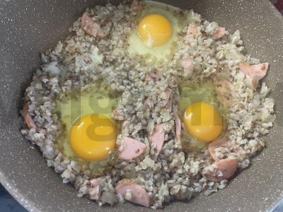 Sotūs kiaušinienė su grikių koše Žingsnis 8