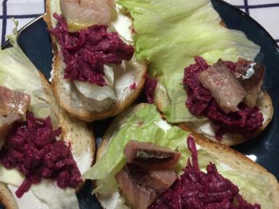 Skumbrijos ir burokėlių tostai Žingsnis 3