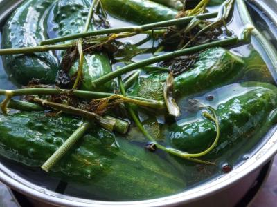 Sūdyti agurkai Žingsnis 2