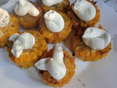 Kukurūza su česnaku, varškės sūriu ir alyvuogėmis Žingsnis 2