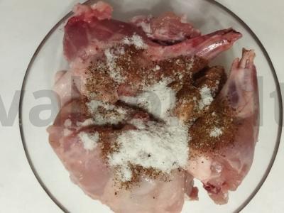 Keptas troškintas triušis Žingsnis 1