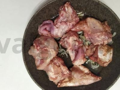 Keptas troškintas triušis Žingsnis 3