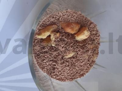 Desertas „Žieminis“ su ledais, sausainiais ir riešutais Žingsnis 3