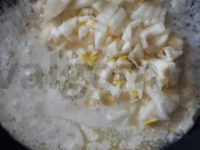 Blynai su mėsos ir kiaušinių įdaru Žingsnis 3