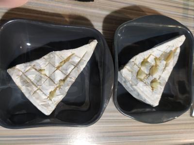 Keptas brie sūris su medumi ir česnaku Žingsnis 2