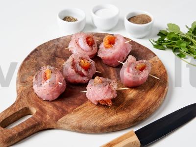 Kalakutienos filė su džiovintomis abrikosais ir maltu badjanu Žingsnis 2