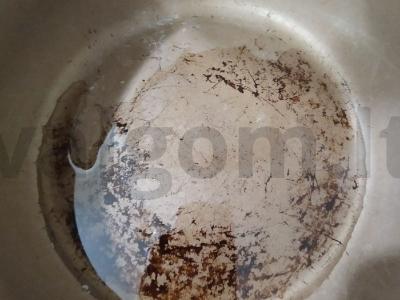 Kepti kiaušiniai su šonine lėkštėje Žingsnis 1