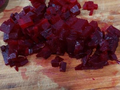 Salotos su burokėliais ir pupelėmis Žingsnis 1