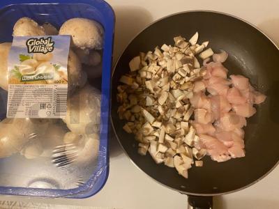 Troškintas bulvės su pievagrybiais ir prieskoniais Žingsnis 2