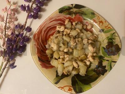 Troškintas bulvės su pievagrybiais ir prieskoniais Žingsnis 5