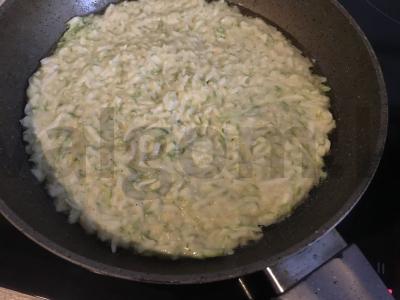 Cukinijų pica tiems, kurie stebi figūrą Žingsnis 4