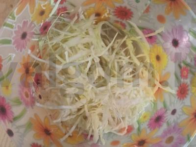 Troškinta kopūstai su grybais, morkomis ir svogūnais Žingsnis 1