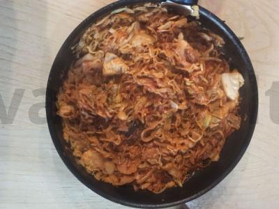 Troškinta kopūstai su grybais, morkomis ir svogūnais Žingsnis 5