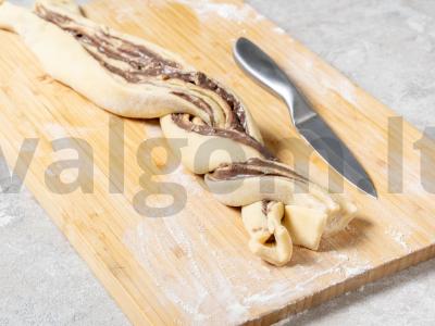 Šokoladinė babka su riešutais Žingsnis 6