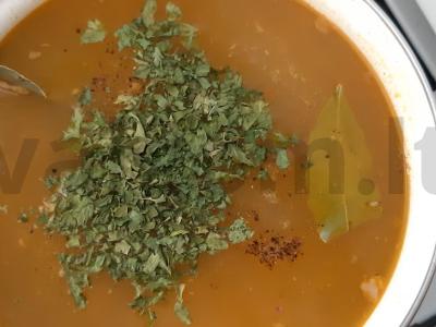 Sūrusis sriuba su garinta kruopa pagrindine nuotrauka