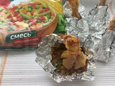 Vištienos blauzdelė Meksikos mišinyje pagrindine nuotrauka