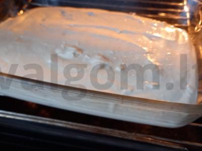 Varškės apkepas su razinomis arbatos vakarėliui Žingsnis 4