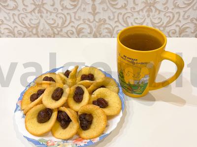 Sausainiai „Kalla“ su braškių uogiene pagrindine nuotrauka