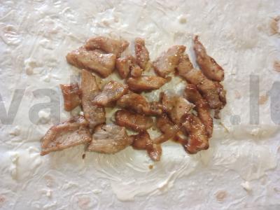 Namų šašlykas su daržovėmis, vištiena ir salotomis Žingsnis 5