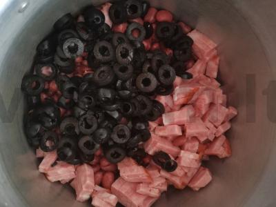 Salotos su alyvuogėmis, pupelėmis ir kumpiu Žingsnis 2