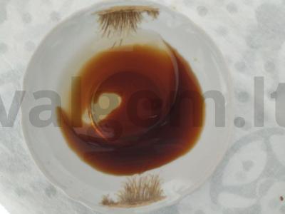 Salotas su granatais, feta sūriu ir daržovėmis Žingsnis 3