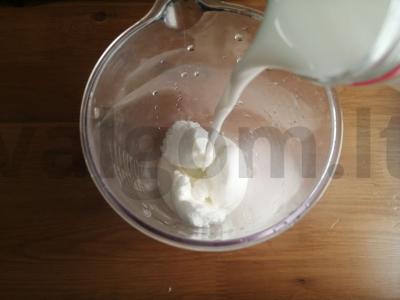 Klasikinis pieno kokteilis Žingsnis 2