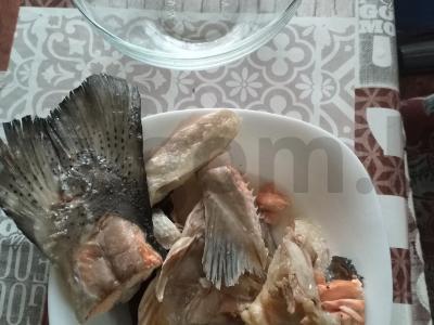 Salotos su raudona žuvimi ir ryžiais Žingsnis 3