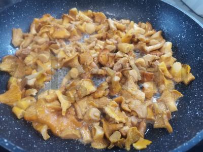 Kepta bulvė su voveraitėmis Žingsnis 3