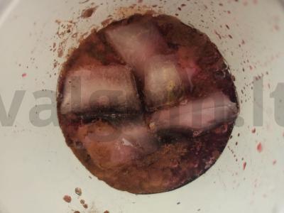Atgaivinančio uogų kokteilis su cinamonu Žingsnis 2
