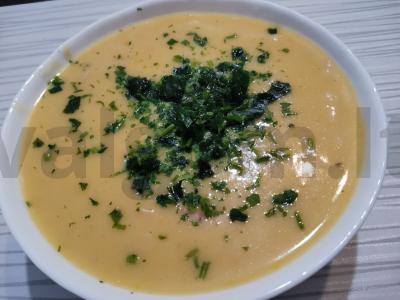 Vištienos kreminė sriuba su makaronais pagrindine nuotrauka