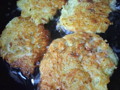 Bulvių blynai su voveraitėmis Žingsnis 4