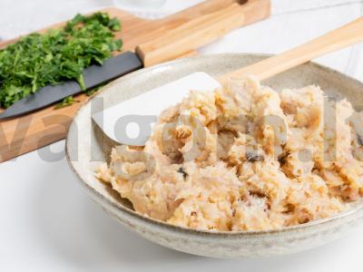 Neįprastos kalakutienos kotletai su žuvies faršu Žingsnis 1