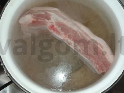 Lengvas sriuba su kiaulienos šonine ir rūgštynėmis Žingsnis 1