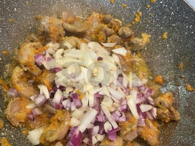 Vištienos skrandžiai grietinėje Žingsnis 6