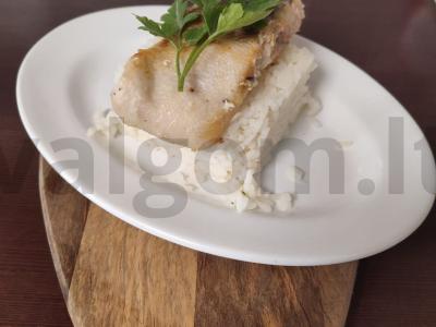 Lašiša su citrina ant ryžių pagalvėlės pagrindine nuotrauka