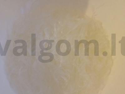 Pasta su krevetėmis ir riešutais Žingsnis 1