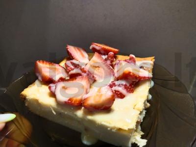 Varškės ir manų kruopų apkepas su razinomis pagrindine nuotrauka