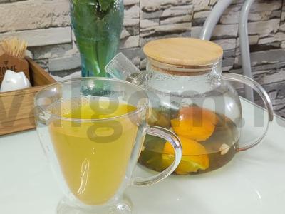 Apelsinų arbata su mėtomis pagrindine nuotrauka