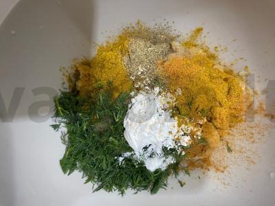 Vištienos faršo lyulya-kebabas su krapais Žingsnis 1