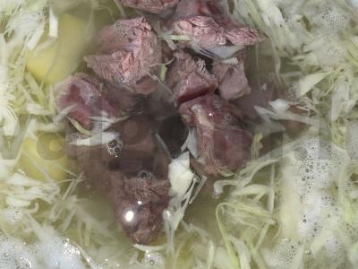 Borsčas su mėsa ir pupelėmis Žingsnis 7