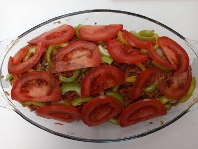 Keptas mėsos ritinys su kopūstais, grybais ir pomidorais Žingsnis 5