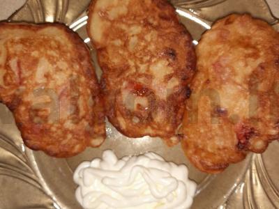 Blynai su rūkyta sūriu ir pomidoru pagrindine nuotrauka