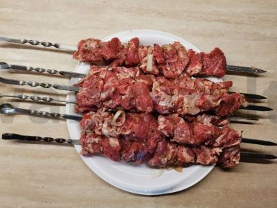 Keptas kiaulienos šašlykas, marinuotas granatų sultyse Žingsnis 6