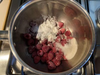 Smėlinė krepšelio su avietėmis Žingsnis 1