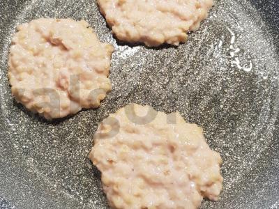 Varškės blynai su kvietiniais dribsniais Žingsnis 2