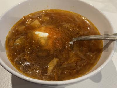 Borsčas su obuoliu pagrindine nuotrauka