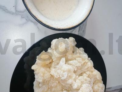 Vištienos krūtinėlė, kepta su žiediniais kopūstais ir žaliaisiais žirneliais Žingsnis 1