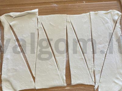 Kruasanas su šokoladiniu kremu Žingsnis 2