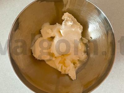 Biskvitinis tortas su kriaušių sluoksniu Žingsnis 6