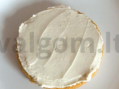 Biskvitinis tortas su kriaušių sluoksniu Žingsnis 8